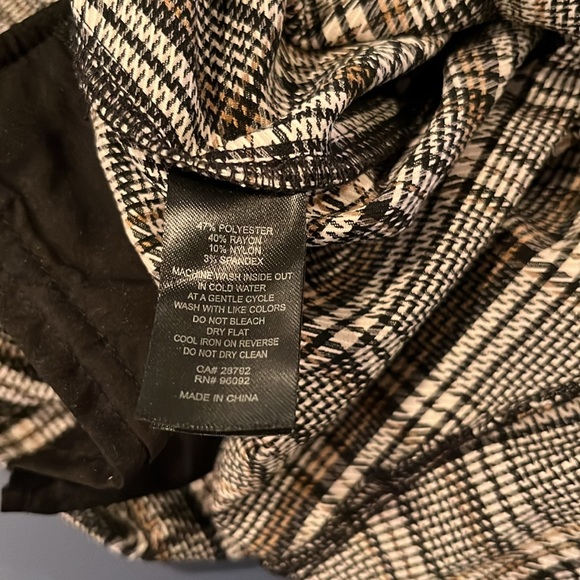 Two Piece Outfit - Picture 6 of 11